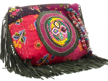 Pochette brodée Antik Batik