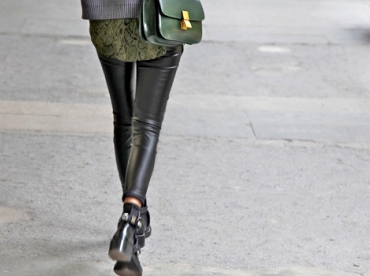 Slim en cuir : comment le porter ?