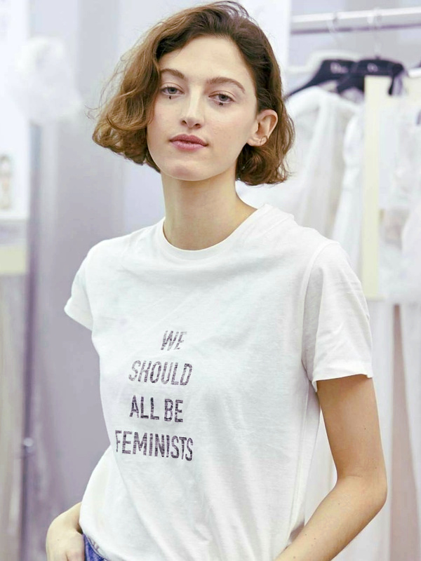 Tee-shirt Dior - We should all be feminists
