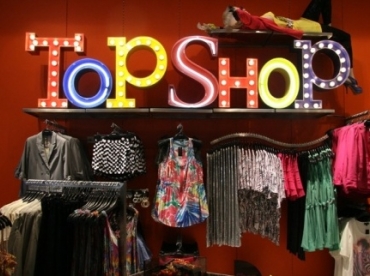 Topshop dbarque en France