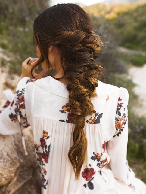 Certaines coiffures donnent envie d'acclrer la pousse de nos cheveux...