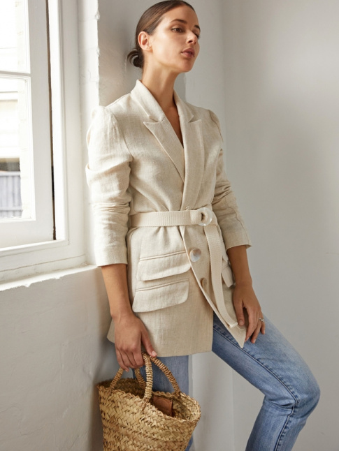 Mlant maintien chic et matire naturelle, ce look  tout bon !