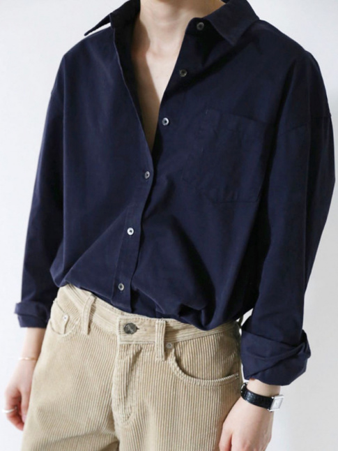Bleu marine toucher peau de pche + velours ctel beige = le bon mix