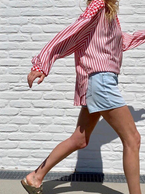 Mlant vichy et rayures, cette blouse a tout bon !