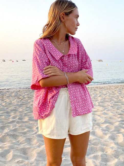 Oui aux chemises fluides  imprim rtro  porter en mode beach/casual !
