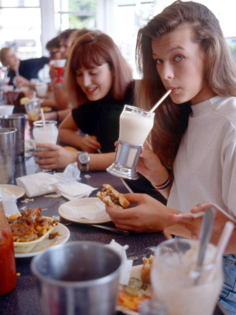 En 1987, le duo milk shake/hamburger illustrait le rve amricain. Les choses ont bien chang...