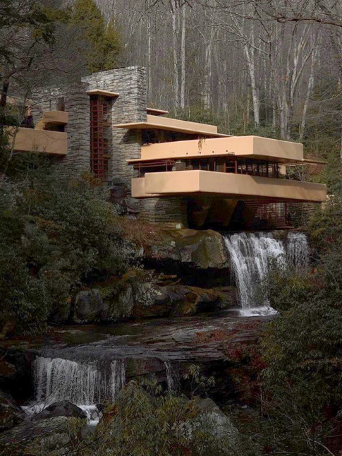 Mlant lignes pures et pierres brutes parfaitement agences, Fallingwater fascine