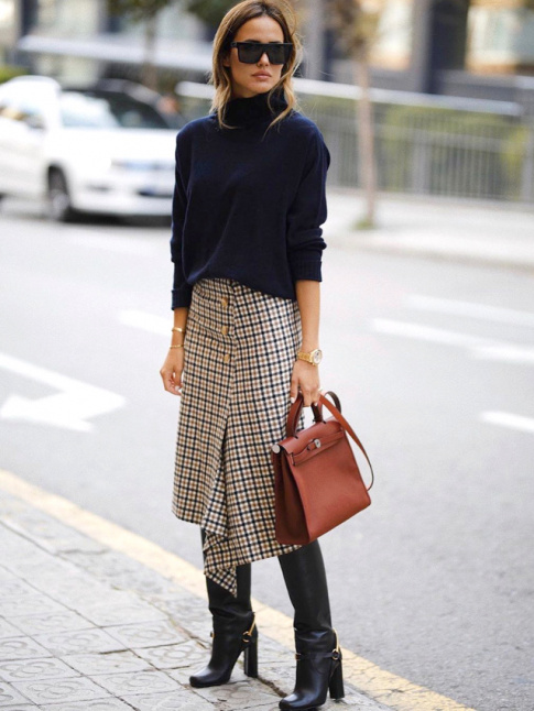 Faussement classique, ce look ne manque pas d'allure !