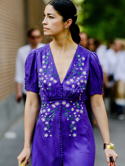 Mettre la main sur le violet parfait...