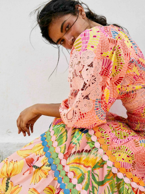 Wanted : une robe longue ultra colore  porter en toute simplicit !