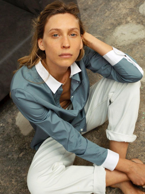 Accorder la couleur de sa chemise  celle de ses yeux est souvent une bonne ide !