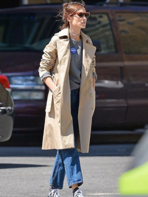 Trench + jean droit 7/8 + converses = le bon mix