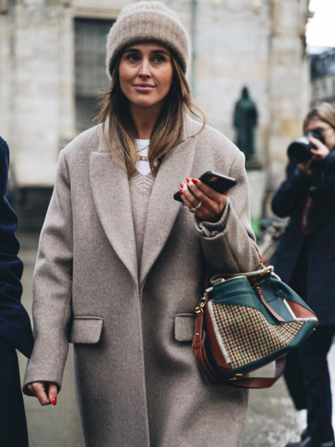 Total look grge + sac patchwork = le bon mix