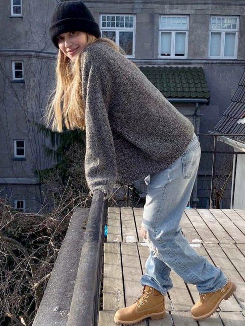 Jean large + pull douillet + Timberland = la parfaite tenue de week-end !
