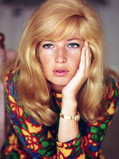 Fascinante Monica Vitti...