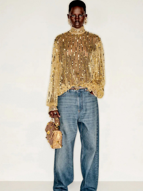 Le jean large, le nouvel atout des tenues de soire ?