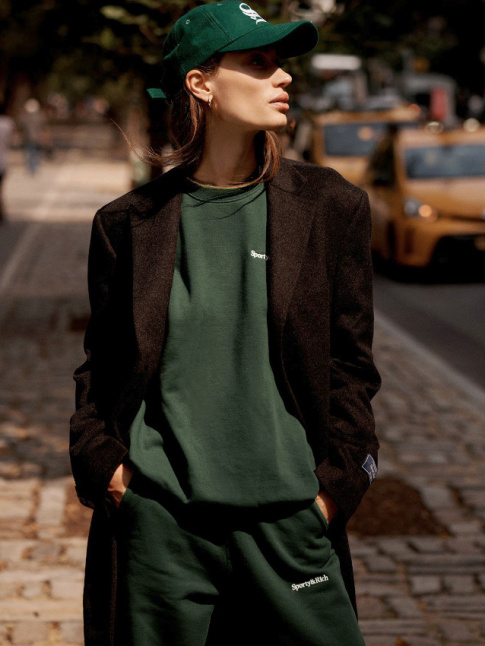Jogging + manteau droit 3/4 = le bon mix