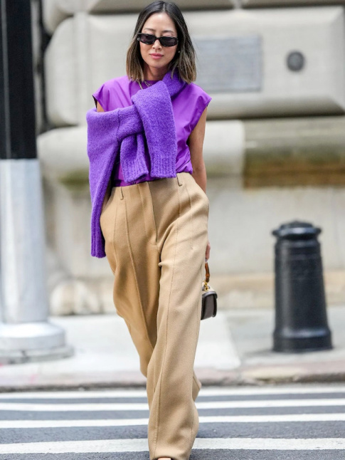 Camel + violet = le bon mix