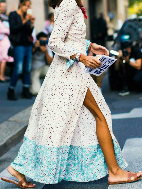 Robe longue + fente audacieuse + sandales plates = le bon mix