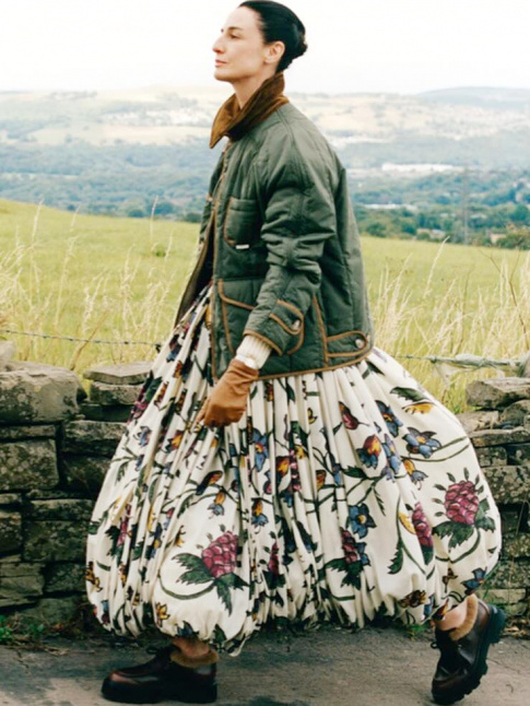 Enfin une tenue qui donne envie de se mettre  la randonne urbaine...