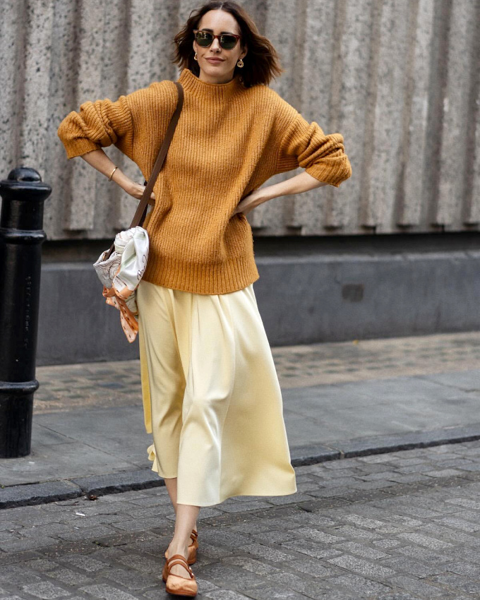 Toujours penser à insérer une pièce jaune au sein de ses combos de teintes caramel !