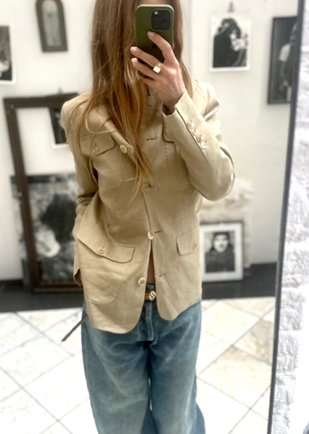 Saharienne + jean large = le bon mix