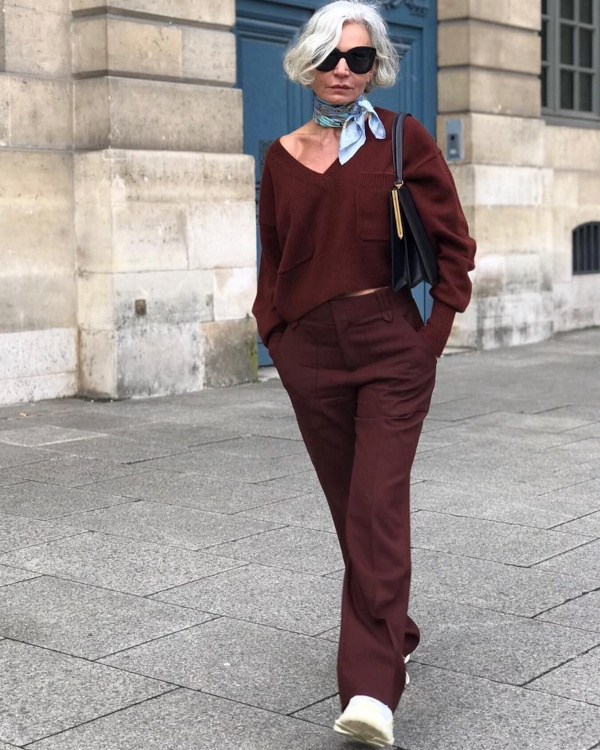 Total look bordeaux