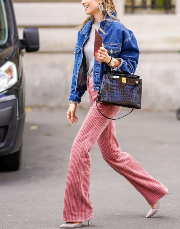 Tenue femme avec pantalon rose