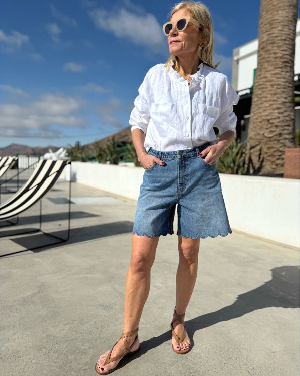 Chemise blanche et short en jean