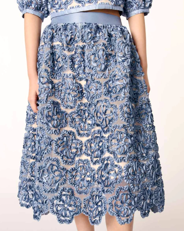 Jupe midi en organza à motifs floraux - Bleu