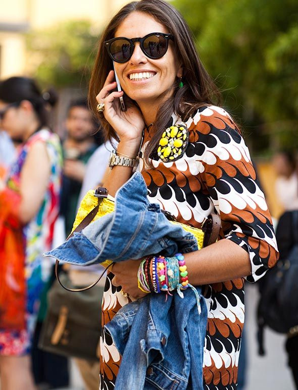 Imprimés sixties + veste en jean = le bon mix