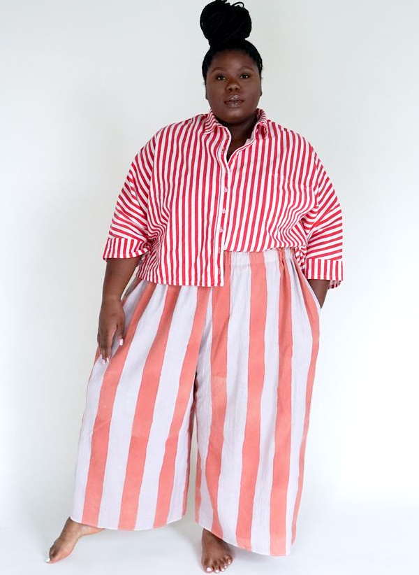 Tenue raye rouge femme ronde