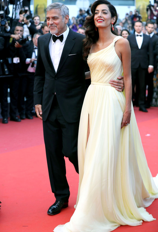 Robe jaune clair