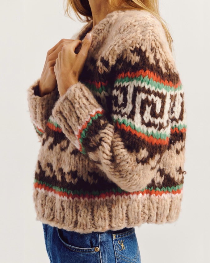 Très envie de tricoter un pull-over chaleureusement graphique !