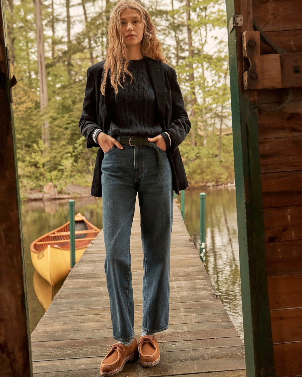 Blazer noir + pull + pantalon 7/8 + paraboots