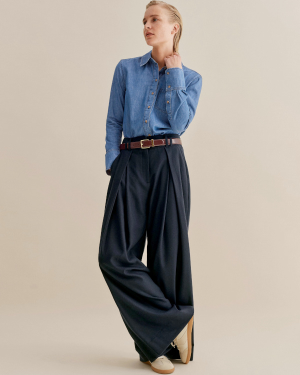 Chemise en jean + pantalon large bleu marine