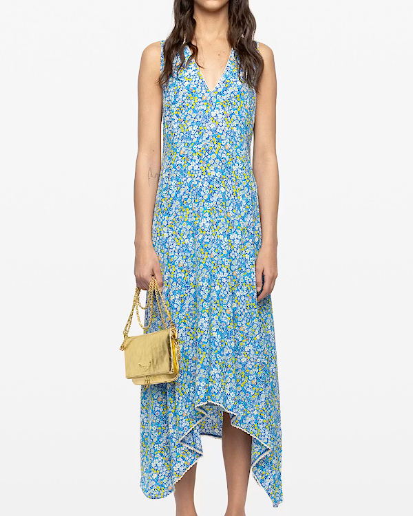 Robe longue asymétrique en viscose imprimée et broderie ailes dos.
