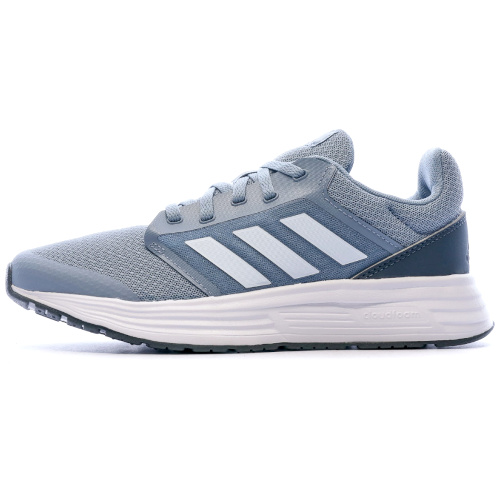 Basket de running Adidas bleu gris en mesh avec trois bandes blanches